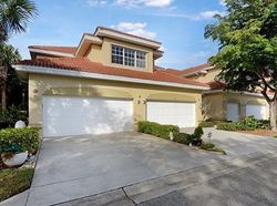 Pre-foreclosure Listing in W HYDE PARK DR APT 202 FORT MYERS, FL 33912