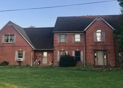 Pre-foreclosure in  W KENDIG RD Willow Street, PA 17584