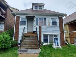 Pre-foreclosure in  121ST ST Whiting, IN 46394