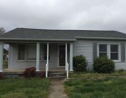 Pre-foreclosure Listing in 16TH AVE NE HICKORY, NC 28601
