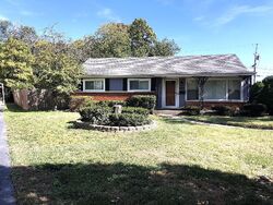 Pre-foreclosure in  S YALE AVE Addison, IL 60101