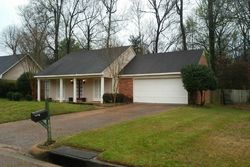 Pre-foreclosure in  KRISTEN DR Jackson, MS 39211