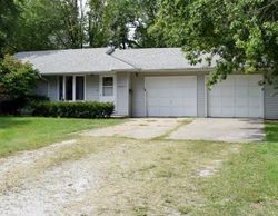 Pre-foreclosure Listing in N OAKLAND AVE DECATUR, IL 62526