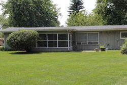 Pre-foreclosure Listing in PARKVIEW DR ELGIN, IL 60123