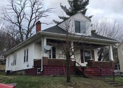 Pre-foreclosure Listing in PARK AVE AURORA, IN 47001