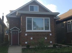 Pre-foreclosure in  E 85TH PL Chicago, IL 60619