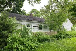 Pre-foreclosure in  BURDETT RD Lombard, IL 60148