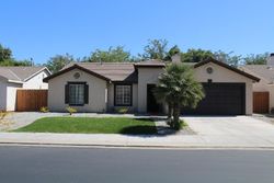  E Wildflower Ln, Fresno CA