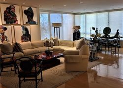 Pre-foreclosure in  WILSHIRE BLVD  Los Angeles, CA 90024