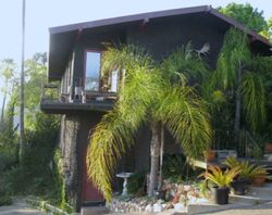 Pre-foreclosure in  ALOHA ST Los Angeles, CA 90027