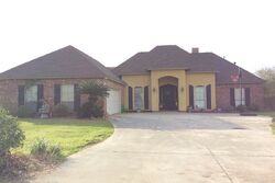 Pre-foreclosure in  TEZCUCO AVE Denham Springs, LA 70706