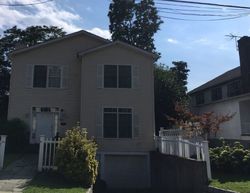 Pre-foreclosure in  LONGDALE AVE White Plains, NY 10607