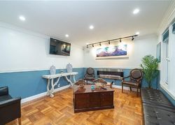 Pre-foreclosure in  WHITE PLAINS RD Bronx, NY 10462