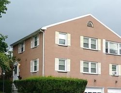 Pre-foreclosure Listing in CANDLELIGHT LN LIVERPOOL, NY 13090