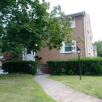 Pre-foreclosure in  CANDLELIGHT LN Liverpool, NY 13090