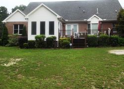 Pre-foreclosure in  HUNTERS RIDGE DR Laurinburg, NC 28352