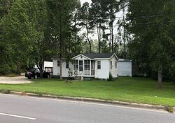 Pre-foreclosure in  KINSTON HWY Richlands, NC 28574