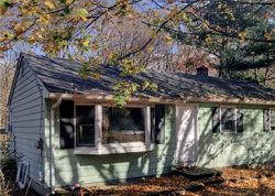 Pre-foreclosure Listing in FRUITWOOD DR NORWICH, CT 06360