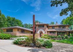 Pre-foreclosure in  OAK RIDGE CT Crystal Lake, IL 60012