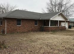 Pre-foreclosure Listing in SUNSET DR MOUNTAIN GROVE, MO 65711