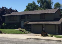 Pre-foreclosure in  CARRIAGE AVE Richland, WA 99354