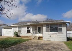 Pre-foreclosure Listing in XENIA ST PLAINVIEW, TX 79072