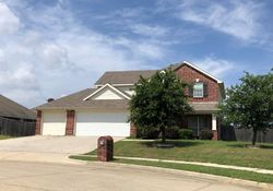 Pre-foreclosure Listing in HIGHMOOR CT LITTLE ELM, TX 75068