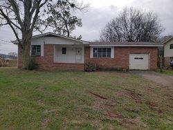 Pre-foreclosure in  FRANKLIN DR Chattanooga, TN 37419