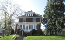 Pre-foreclosure in  18TH ST NW Canton, OH 44703