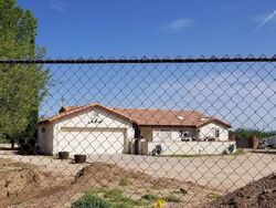 Pre-foreclosure in  S LA CANADA DR Sahuarita, AZ 85629