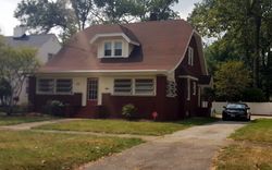 Pre-foreclosure Listing in GENESEE AVE NE WARREN, OH 44483