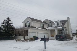 Pre-foreclosure Listing in WATERSEDGE CT OXFORD, MI 48371