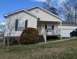 Pre-foreclosure Listing in BERLIN ST NW CONOVER, NC 28613