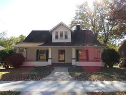 Pre-foreclosure Listing in 4TH AVE SW HICKORY, NC 28602