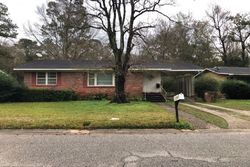 Pre-foreclosure in  KENNY ST Mobile, AL 36606