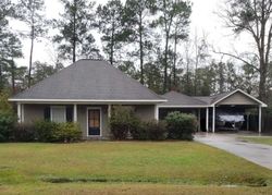 Pre-foreclosure Listing in TALL PINES AVE WALKER, LA 70785