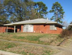 Pre-foreclosure in  ELMER LN Shreveport, LA 71109