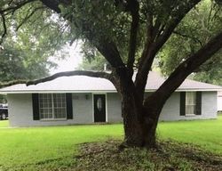 Pre-foreclosure Listing in CHICKASAW AVE GREENWELL SPRINGS, LA 70739