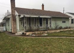 Pre-foreclosure Listing in 177TH ST HAMMOND, IN 46324