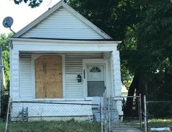 Pre-foreclosure in  GARLAND AVE Louisville, KY 40211