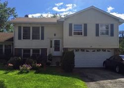 Pre-foreclosure Listing in REGENCY DR LOMBARD, IL 60148