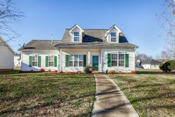 Pre-foreclosure in  MAYHURST CT Charlotte, NC 28213