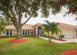 Pre-foreclosure in  SW CEDAR CV Port Saint Lucie, FL 34986