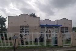 Pre-foreclosure in  NW 116TH TER Miami, FL 33167