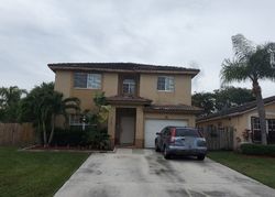 Pre-foreclosure in  SW 214TH TER Miami, FL 33189