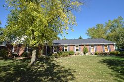 Pre-foreclosure Listing in COACHMAN DR CARMEL, IN 46033