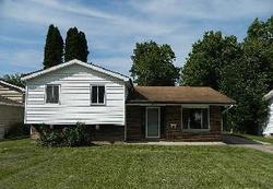 Pre-foreclosure Listing in REDWOOD DR OLMSTED FALLS, OH 44138