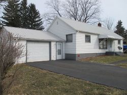 Pre-foreclosure Listing in UTLEY RD FLINT, MI 48532