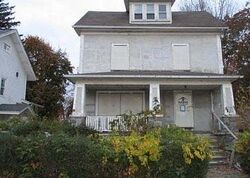 Pre-foreclosure in  ENGLEWOOD AVE Waterbury, CT 06705