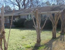 Pre-foreclosure in  DEVONSHIRE DR Montgomery, AL 36116